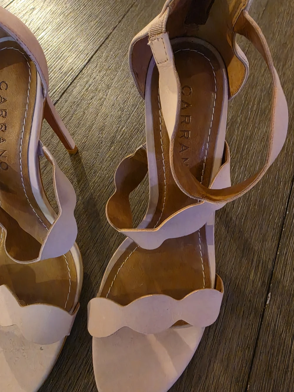 Carrano Taupe/Scallop Strap Zipper Women's Heels Size 9